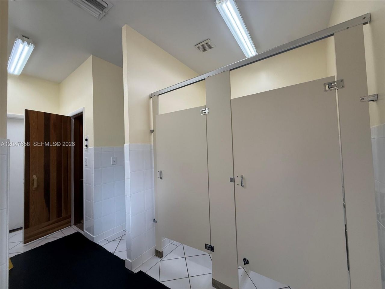 9101 Sunrise Lakes Blvd , Unit 215, Sunrise, FL 33322 Photo