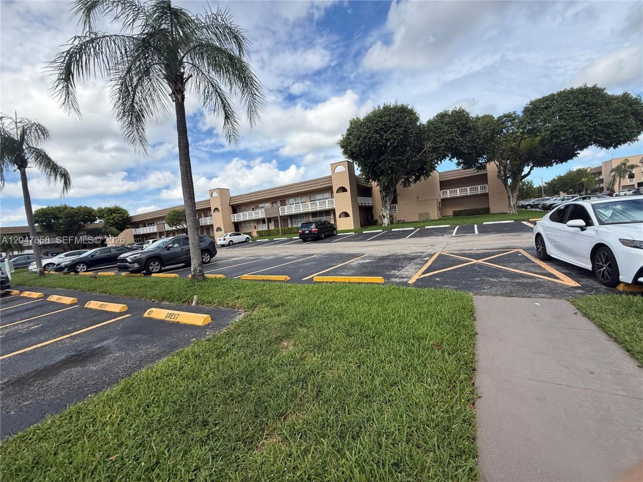 9101 Sunrise Lakes Blvd , Unit 215, Sunrise, FL 33322 Photo