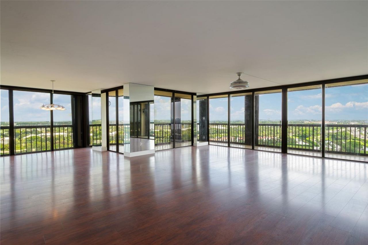 2480 Presidential Way , Unit 1801, West Palm Beach, FL 33401 Photo