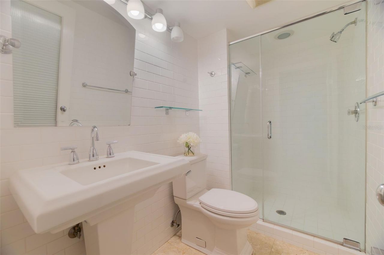 2480 Presidential Way, Unit 1801, West Palm Beach, FL 33401 Photo
