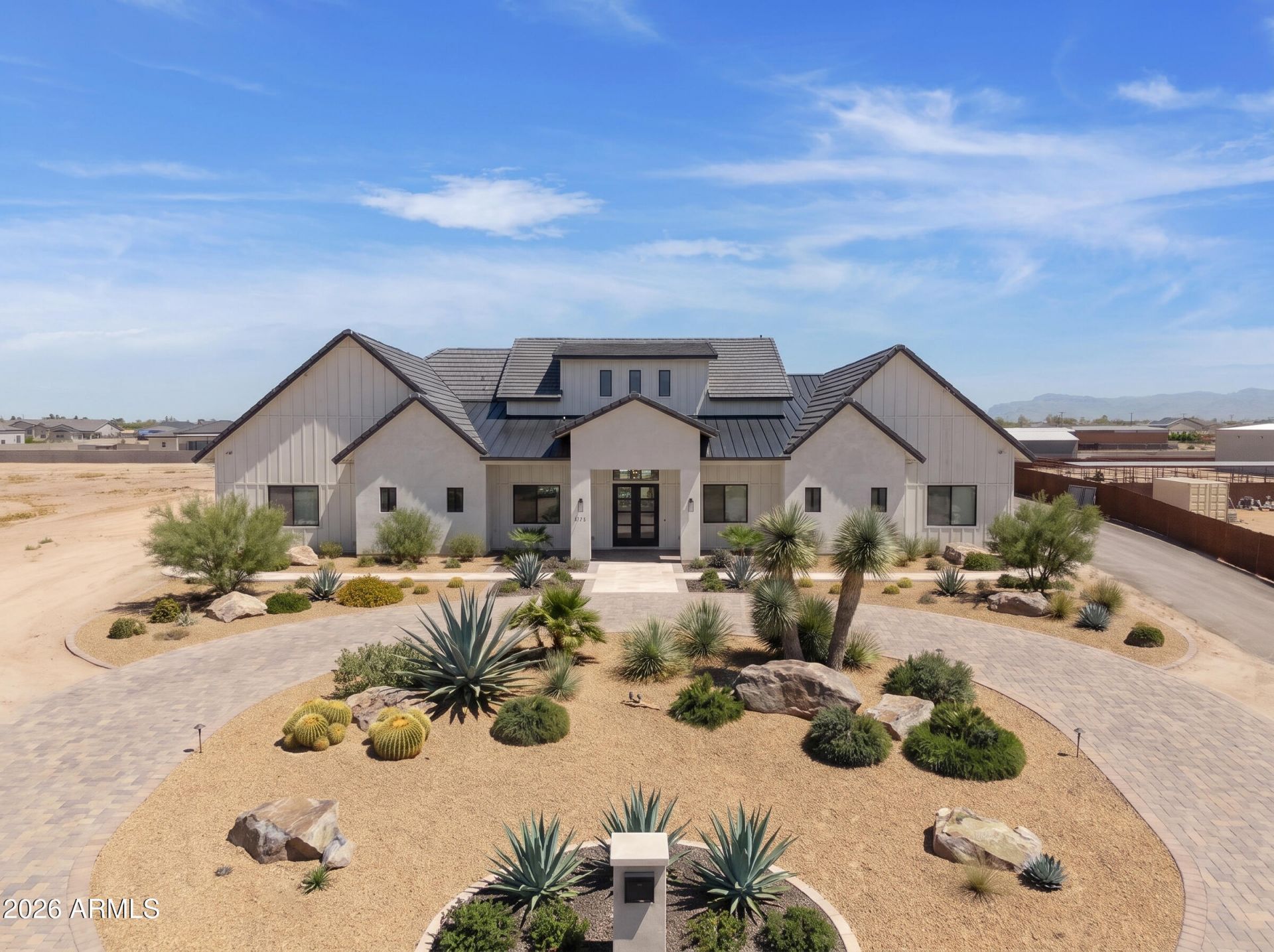 774 W SILVERDALE Road, San Tan Valley, AZ 85143
