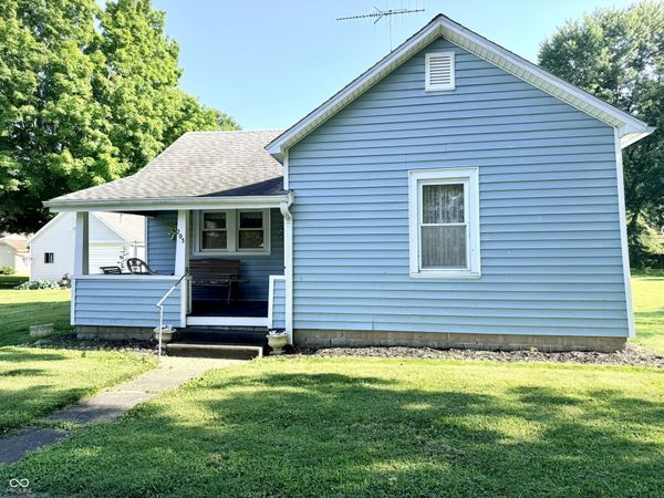 205 W Walnut Street, Waynetown, IN 47990