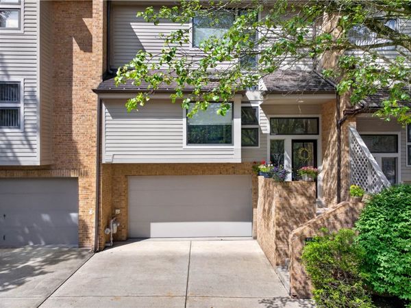 1420 Towne Square Dr, Allison Park, PA 15101