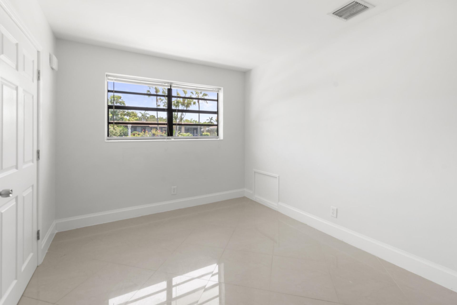 477 NE 35th Street, Boca Raton, FL 33431 Photo