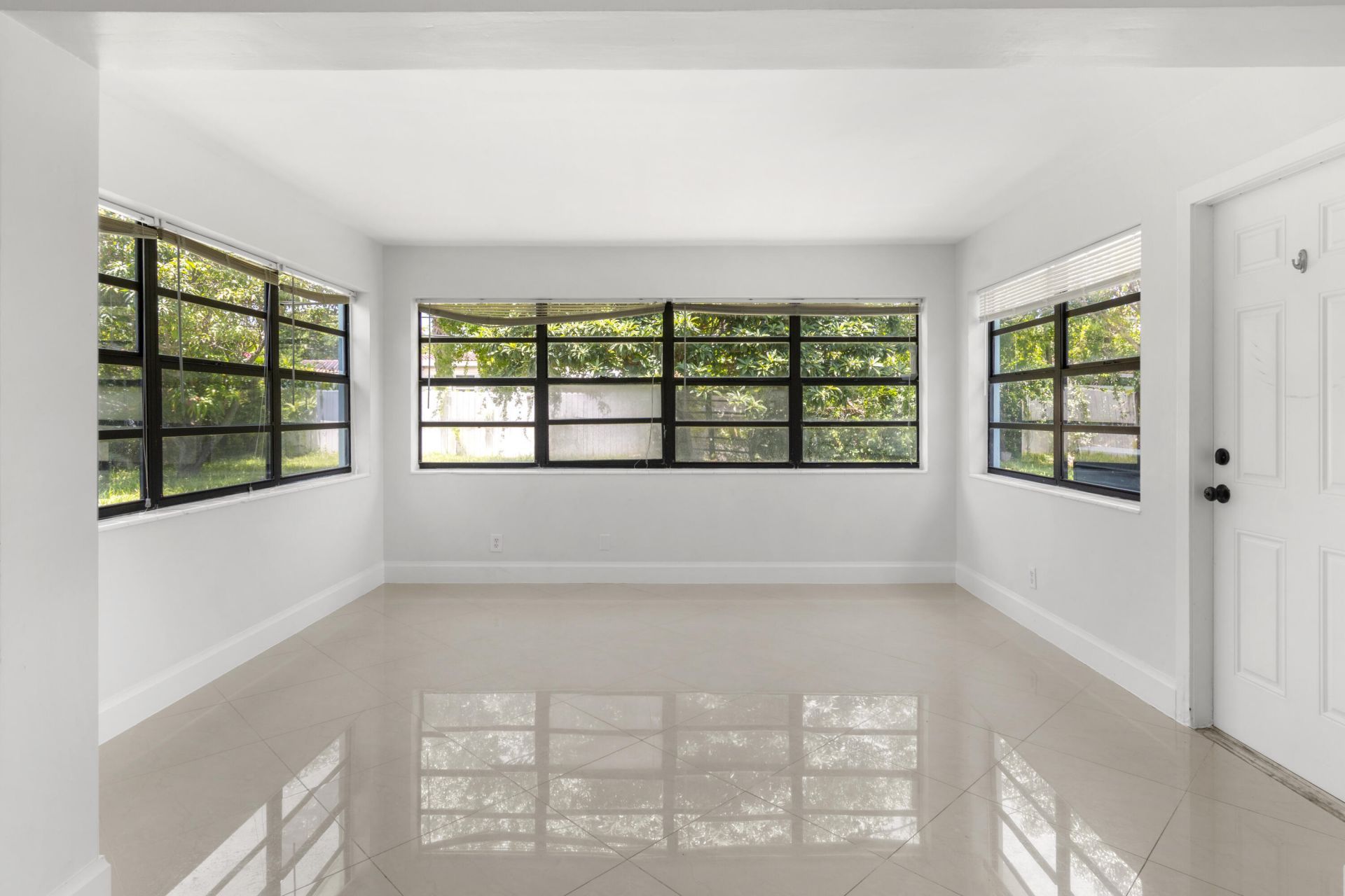 477 NE 35th Street, Boca Raton, FL 33431 Photo