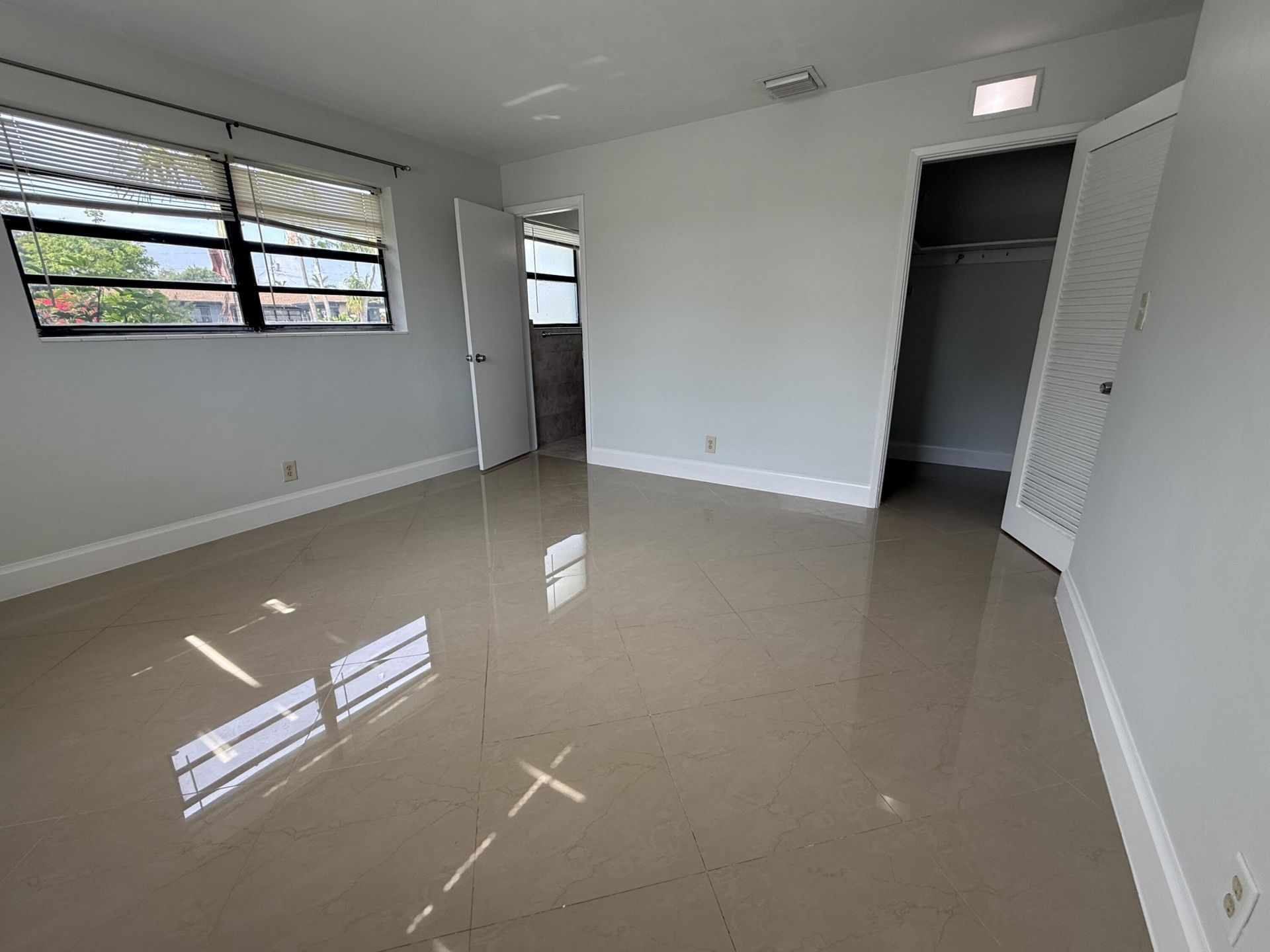 477 NE 35th Street, Boca Raton, FL 33431 Photo