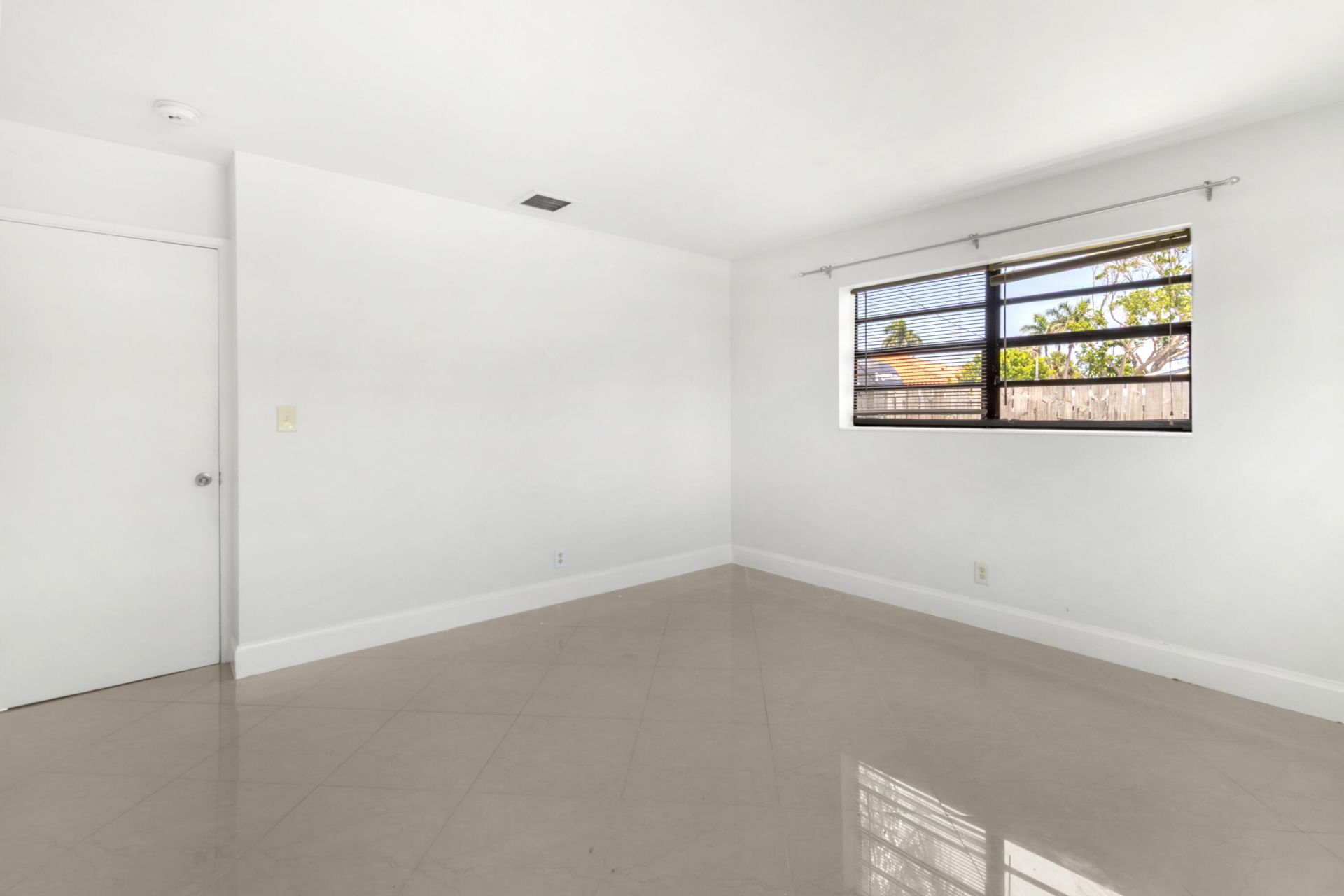 477 NE 35th Street, Boca Raton, FL 33431 Photo