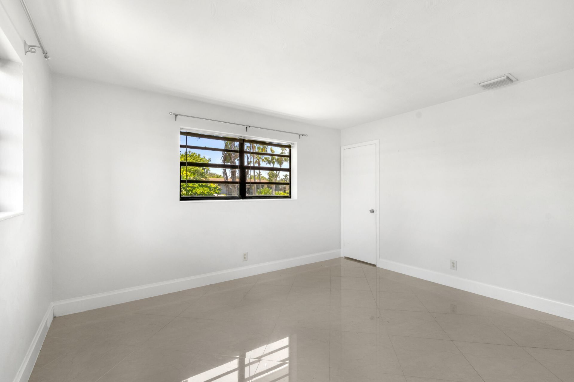 477 NE 35th Street, Boca Raton, FL 33431 Photo