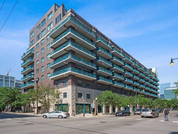 920 W Madison Street , Unit 6C, Chicago, IL 60607