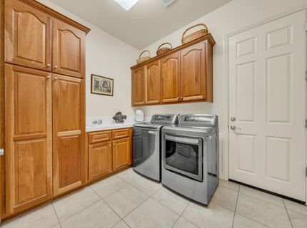 8610 San Lucas Cir, Roseville, CA 95747 Photo