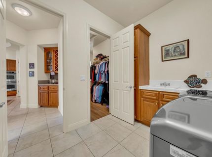 8610 San Lucas Cir, Roseville, CA 95747 Photo