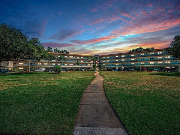 5725 80TH STREET N, Unit 404, ST PETERSBURG, FL 33709
