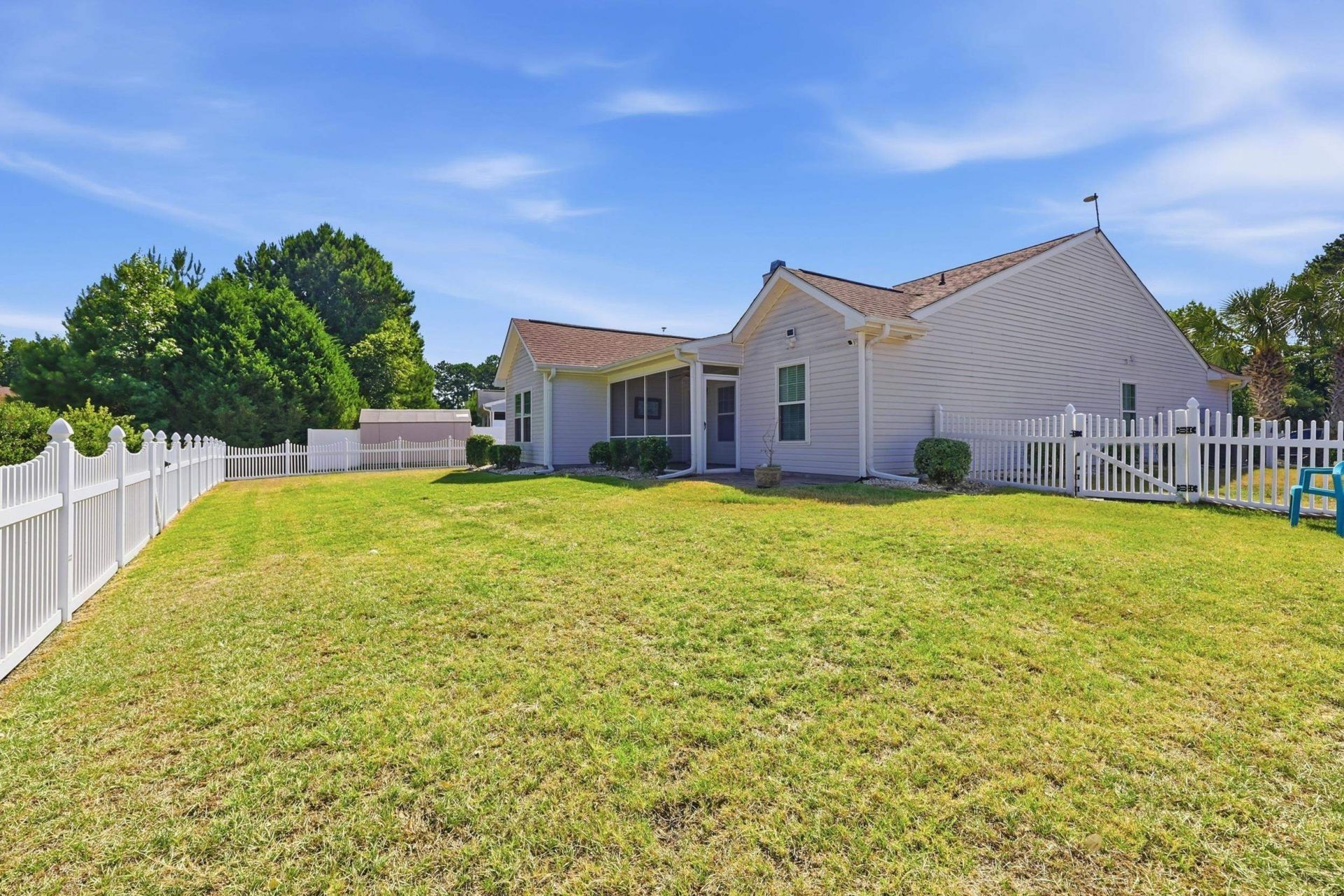 215 Devonbrook Pl. Photo 38