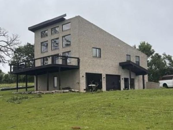 893 Jenkins Road, Sparta, MO 65753