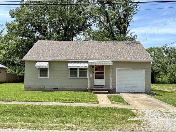 406 N Jackson Street , El Dorado Springs, MO 64744