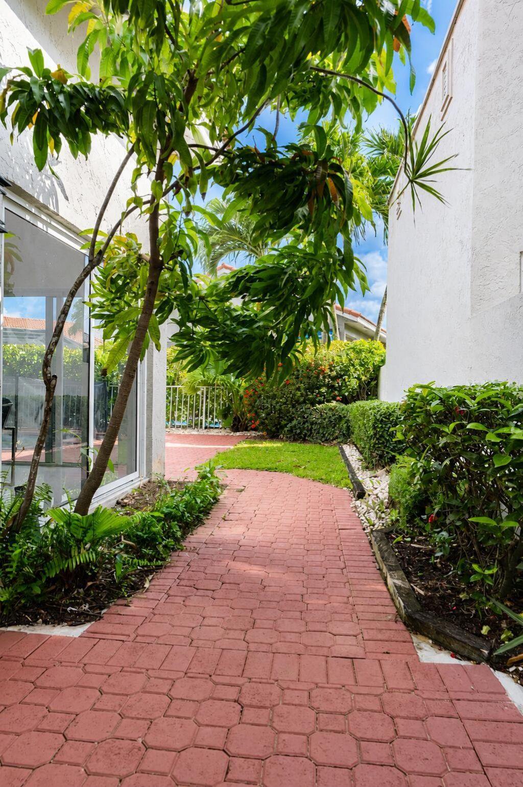 17277 Hampton Boulevard, Boca Raton, FL 33496 Photo