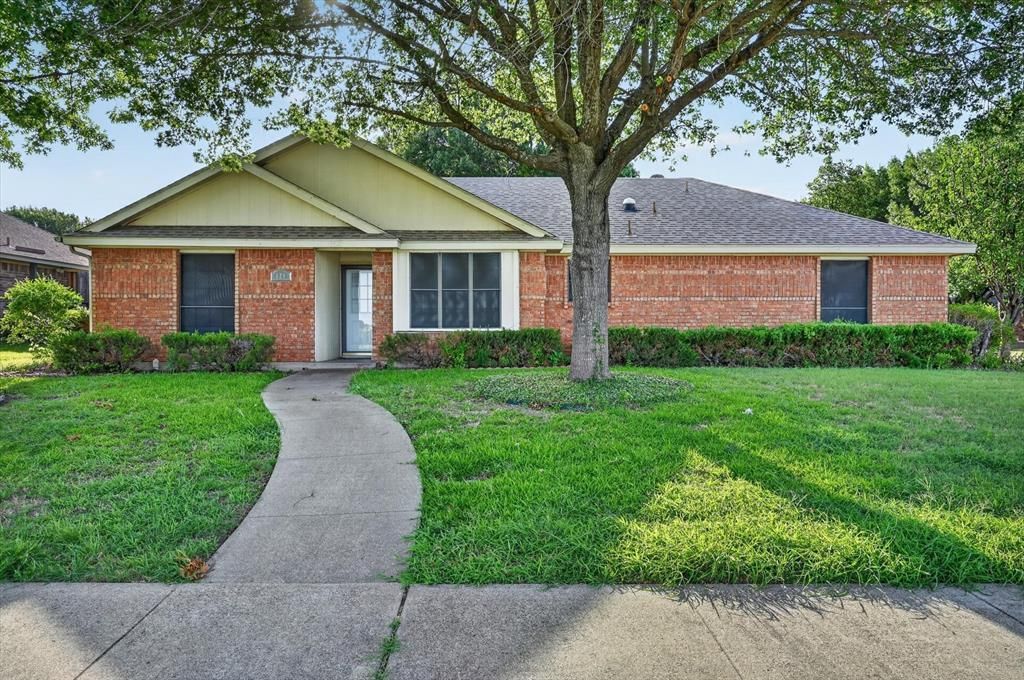 828 Haverford Lane, Desoto, TX 75115 Main Photo