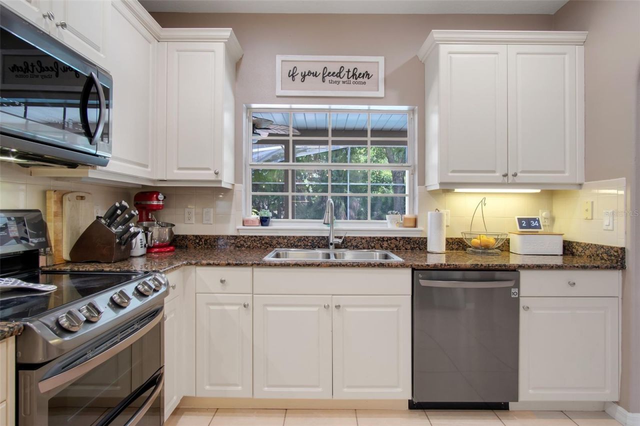 159 Red Maple Burl Circle , Debary, FL 32713 Photo