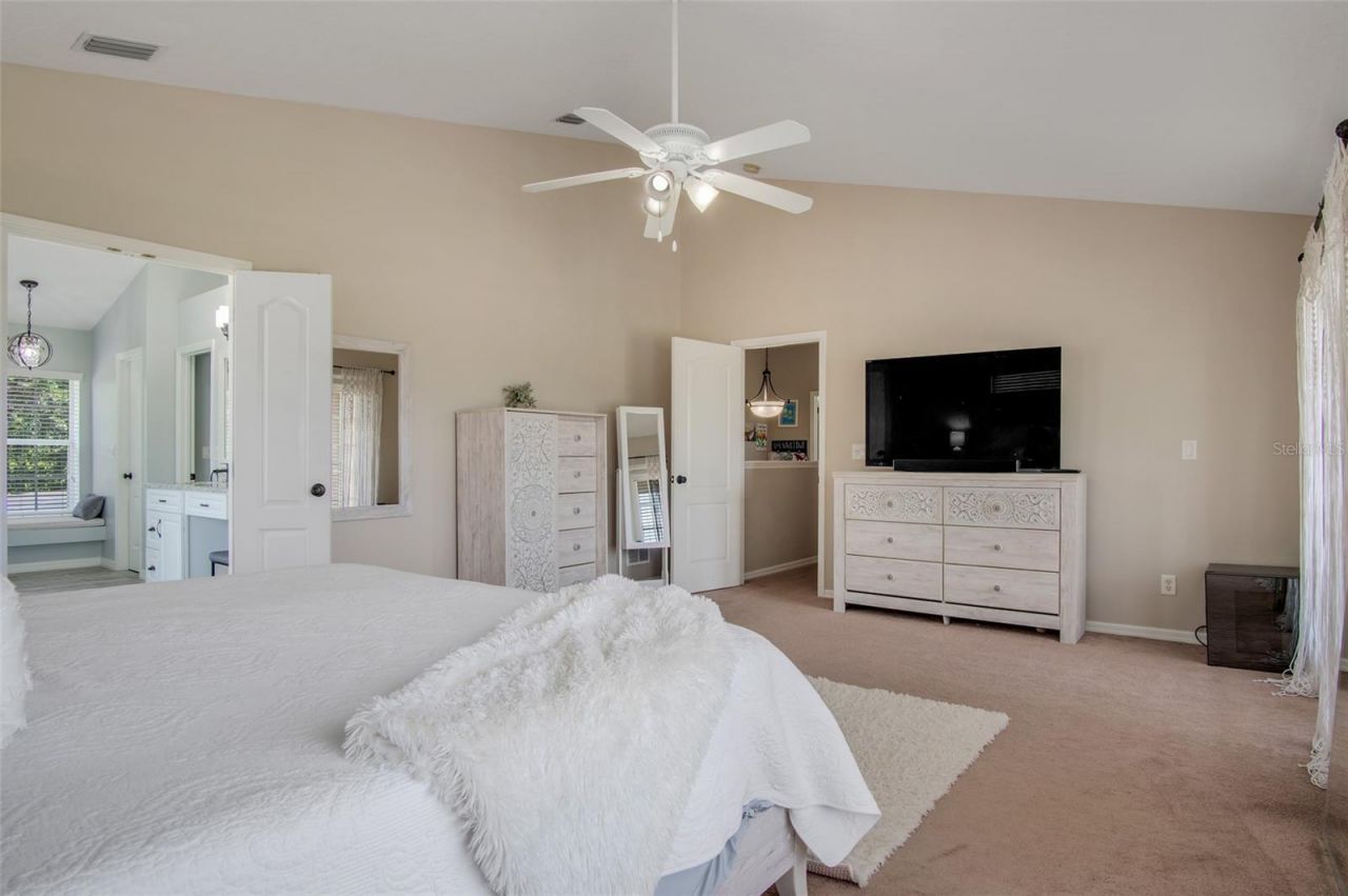 159 Red Maple Burl Circle , Debary, FL 32713 Photo