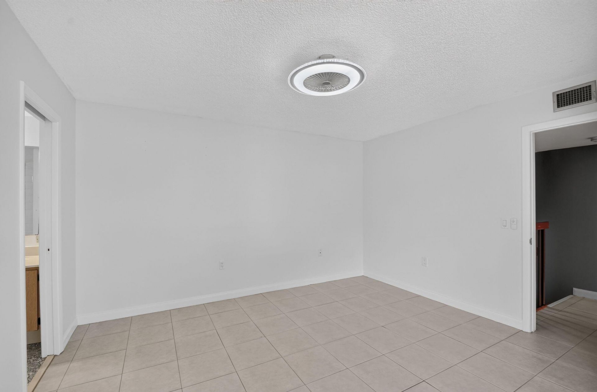 7109 71st Way, West Palm Beach, FL 33407 Photo