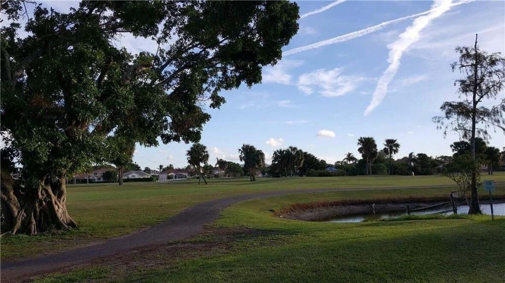 3071 Holiday Springs Boulevard, Unit 101, Margate, FL 33063 Photo