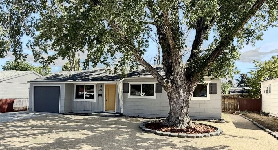 1145 York Way, Sparks, NV 89431 Photo