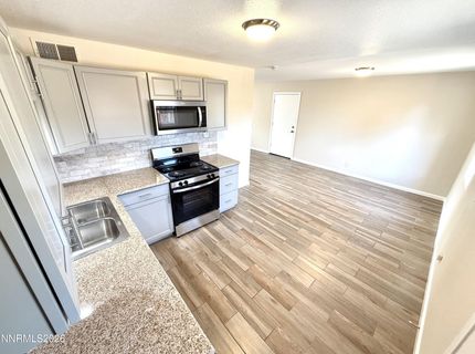 1145 York Way, Sparks, NV 89431 Photo