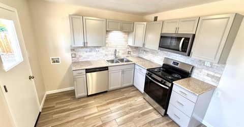1145 York Way, Sparks, NV 89431 Photo