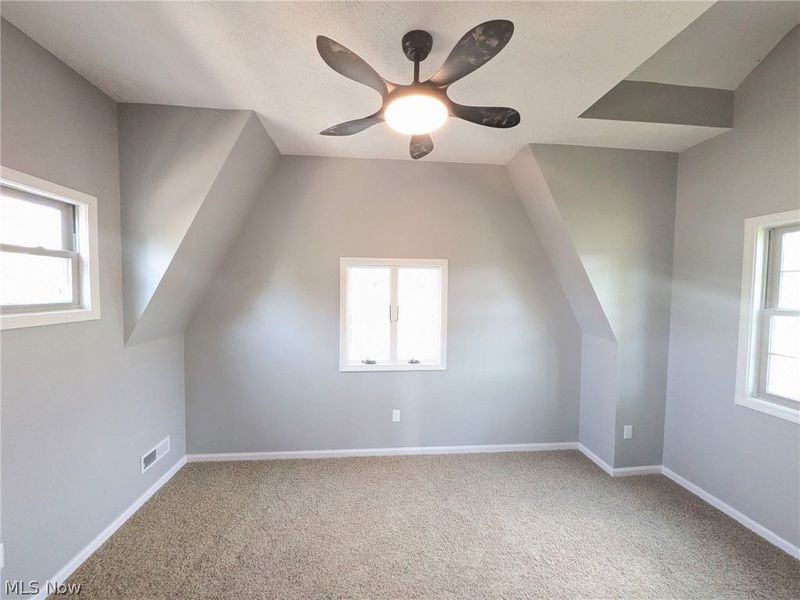 351 Essex Road, Vermilion, OH 44089 Photo 10