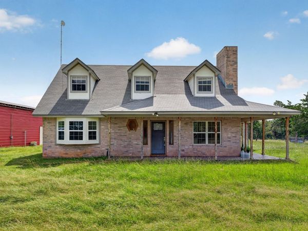 1689 Fm 2104, Paige, TX 78659