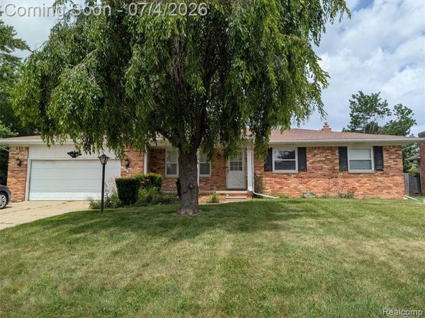 1444 Knollridge Lane, Flint Twp, MI 48507