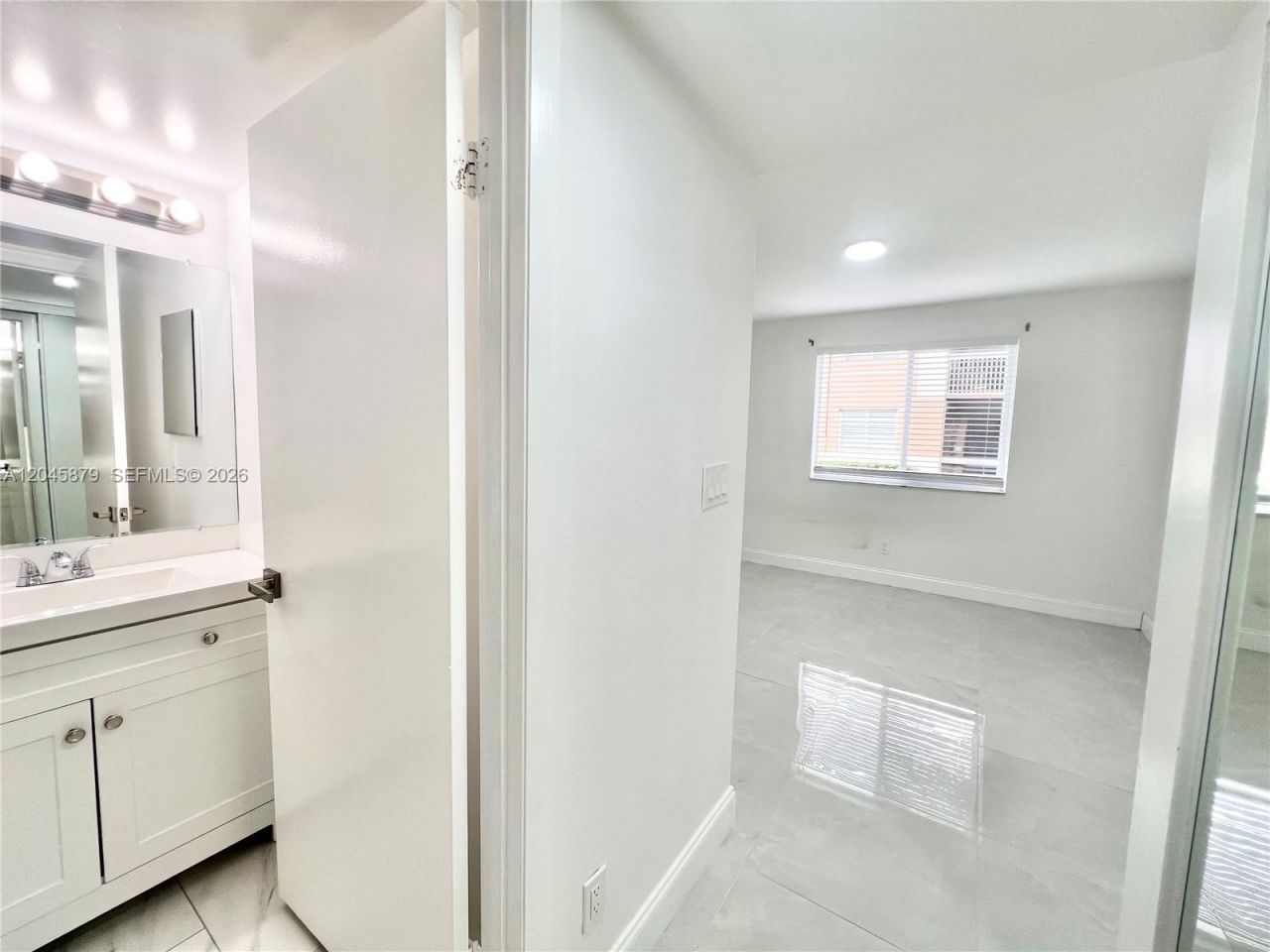 842 NW 92nd Ave, Unit 842, Plantation, FL 33324 Photo