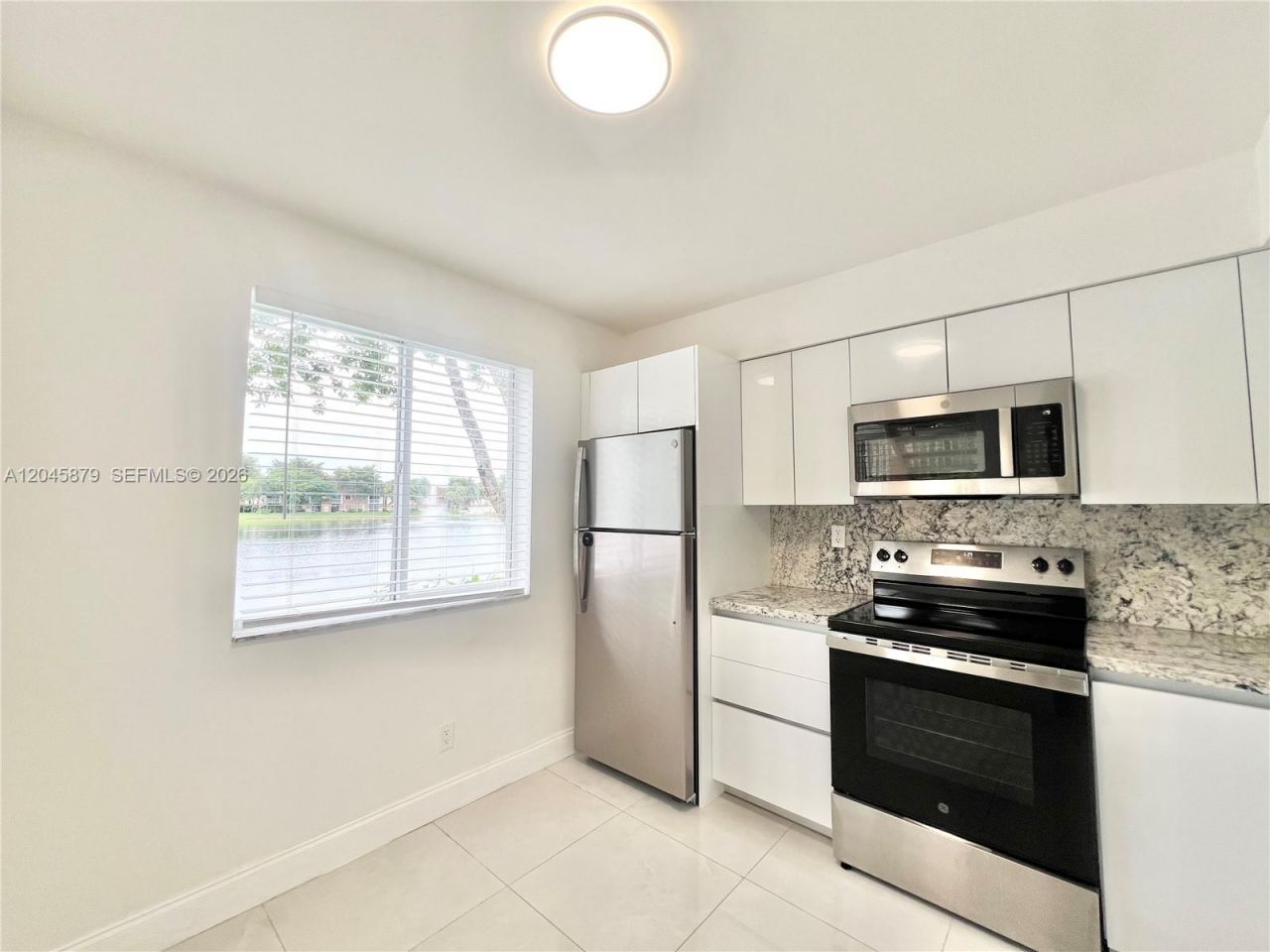 842 NW 92nd Ave, Unit 842, Plantation, FL 33324 Photo