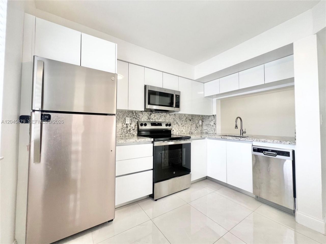 842 NW 92nd Ave, Unit 842, Plantation, FL 33324 Photo