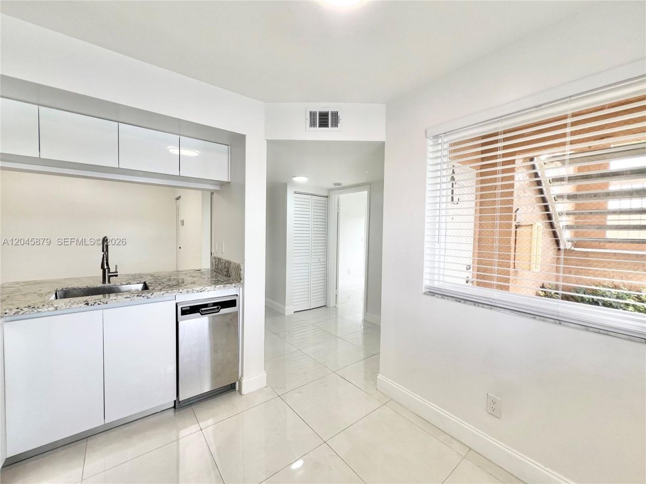 842 NW 92nd Ave, Unit 842, Plantation, FL 33324 Photo