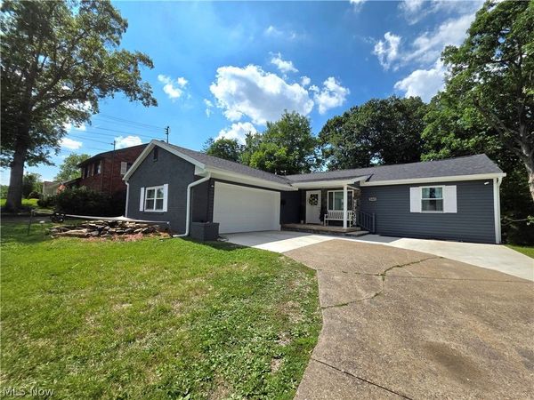 3469 Roseland Avenue, Parkersburg, WV 26104