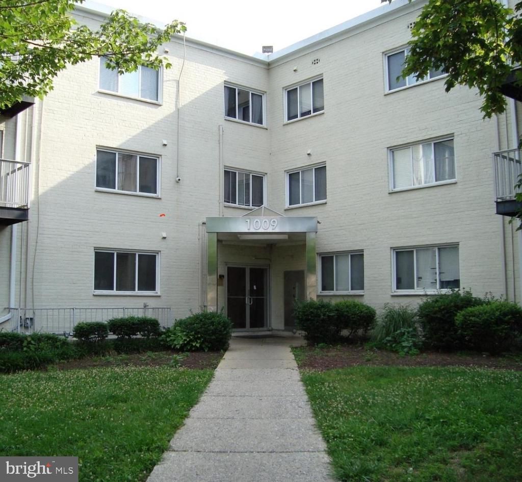 1009 CHILLUM ROAD , HYATTSVILLE, MD 20782