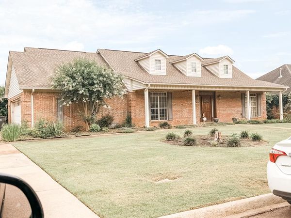 913 Bonnie Blue, Oxford, MS 38655