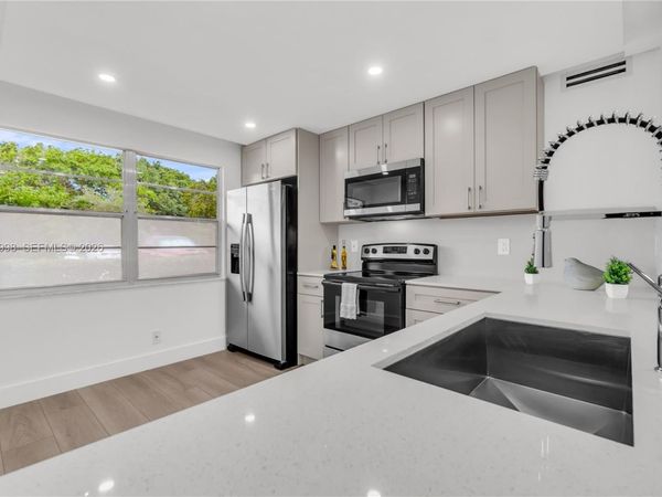 2305 Lucaya Ln , Unit H1, Coconut Creek, FL 33066