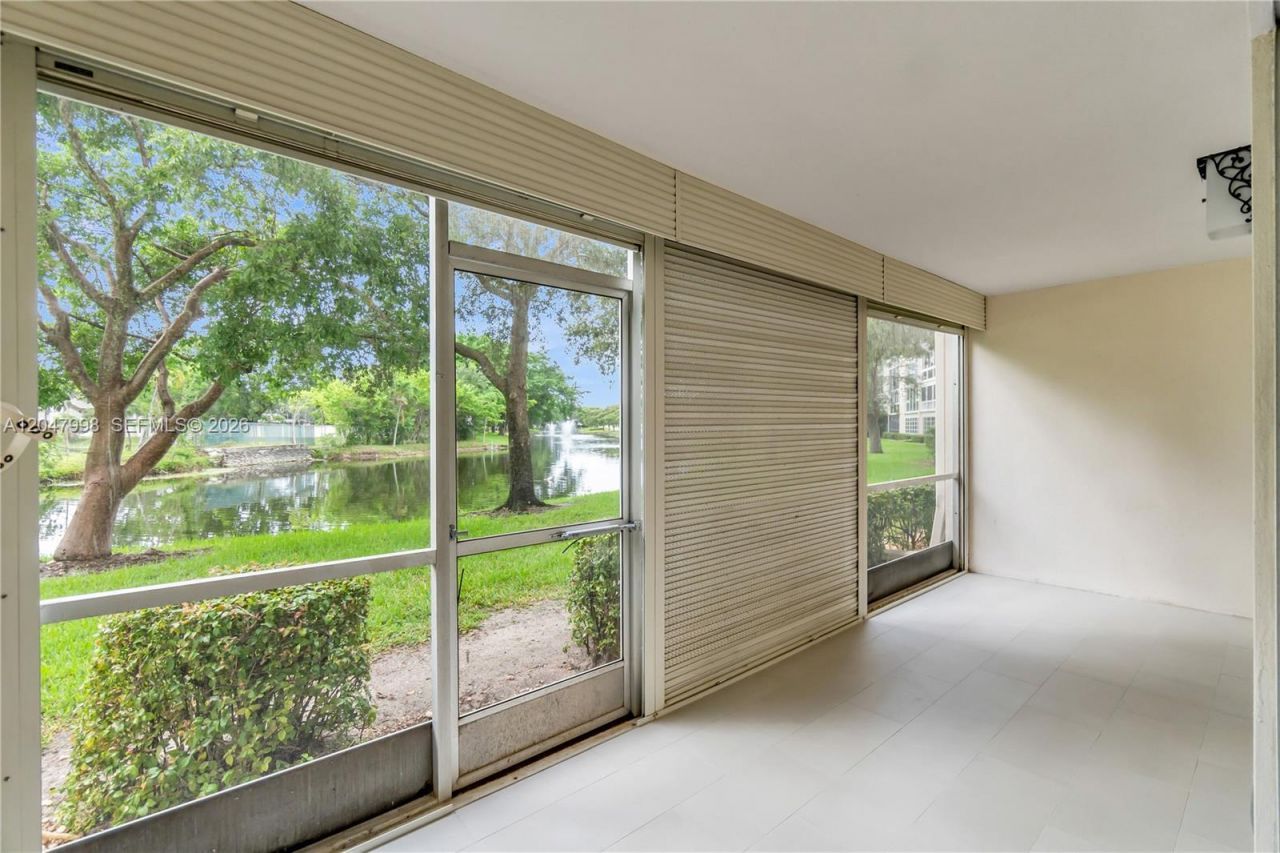 2305 Lucaya Ln , Unit H1, Coconut Creek, FL 33066 Photo