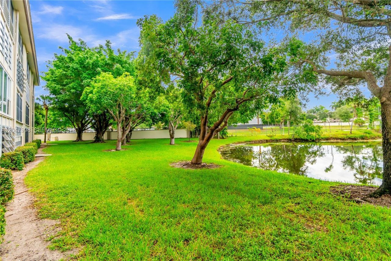 2305 Lucaya Ln , Unit H1, Coconut Creek, FL 33066 Photo