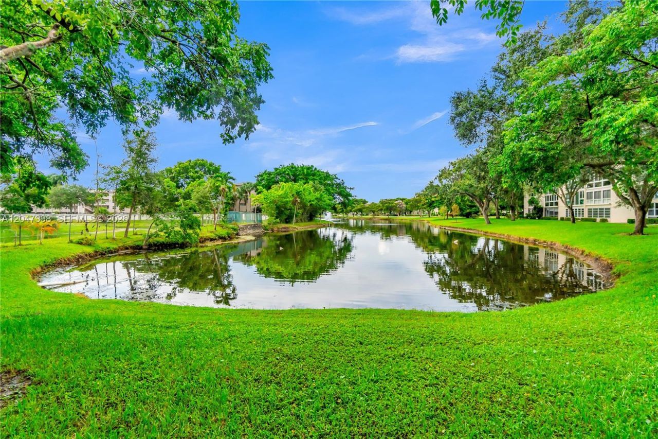2305 Lucaya Ln , Unit H1, Coconut Creek, FL 33066 Photo