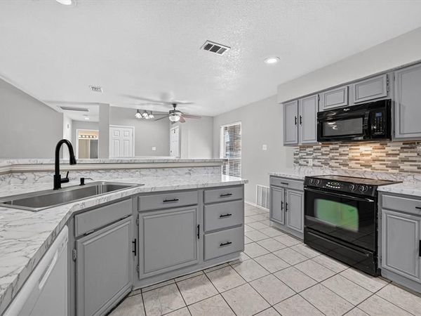 7405 Emerywood Lane, Fort Worth, TX 76137
