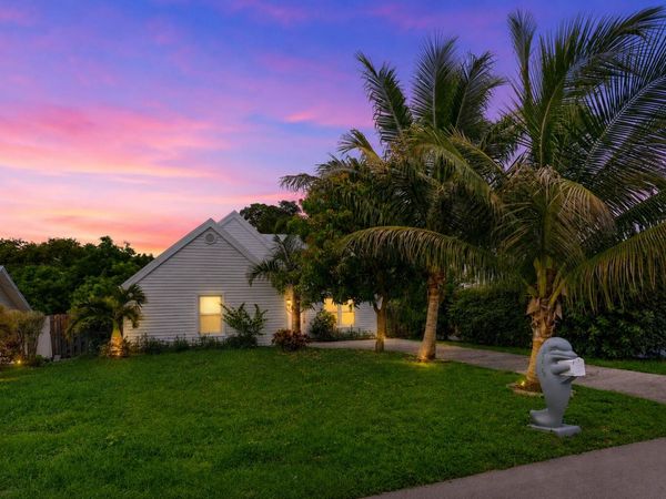 5119 Oak Hill Road, Delray Beach, FL 33484