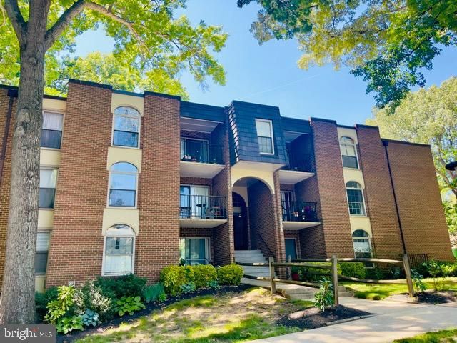 3364 Woodburn Road, Unit 22, Annandale, VA 22003 Main Photo