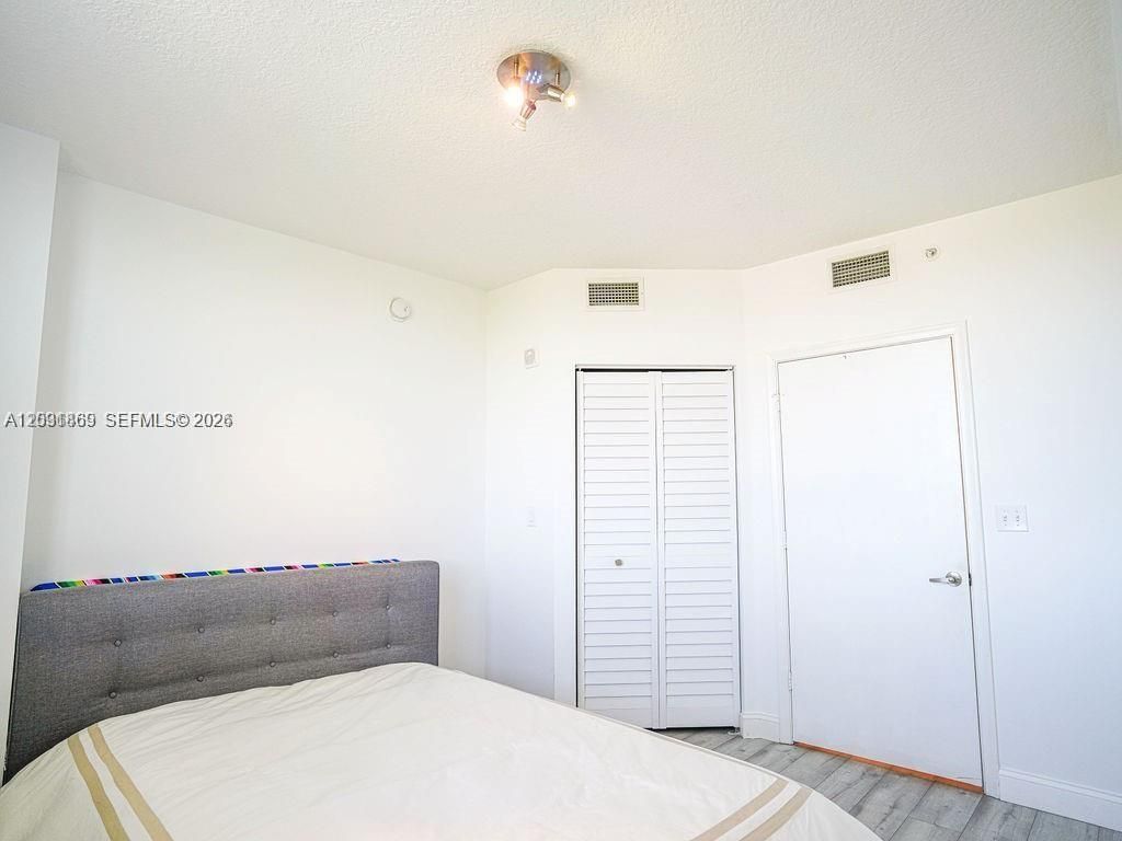 18800 NE 29th Ave , Unit 405, Aventura, FL 33180 Photo