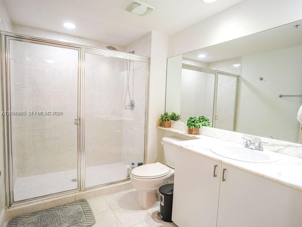 18800 NE 29th Ave , Unit 405, Aventura, FL 33180 Photo
