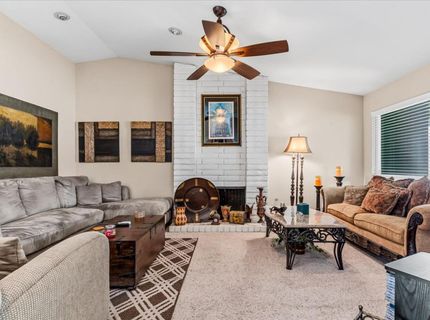 2810 Bogdan Ct, Sacramento, CA 95827 Photo