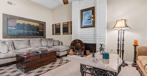 2810 Bogdan Ct, Sacramento, CA 95827 Photo