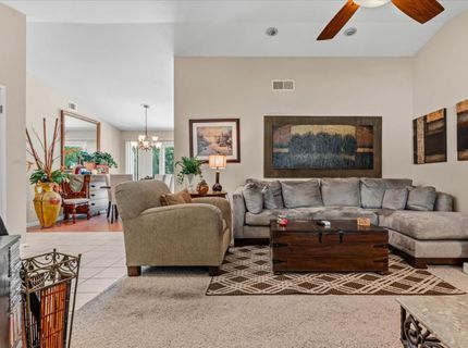 2810 Bogdan Ct, Sacramento, CA 95827 Photo